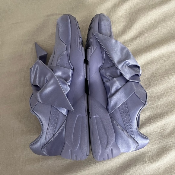 Fenty x Puma Lilac Bow shoes - Picture 4 of 7